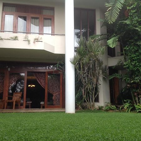 Silvikris Villa Colombo Exterior foto